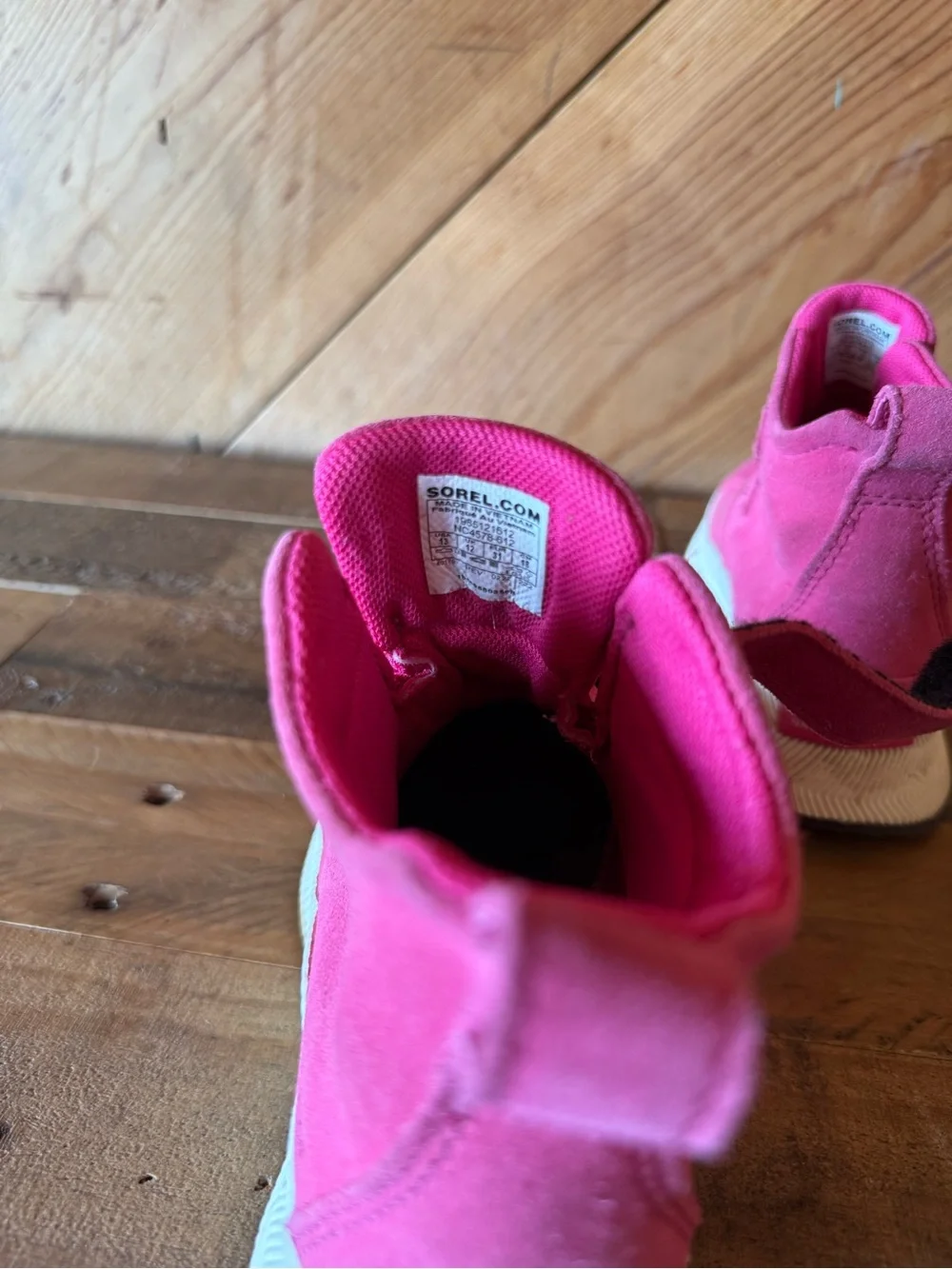 Sorel bright hot